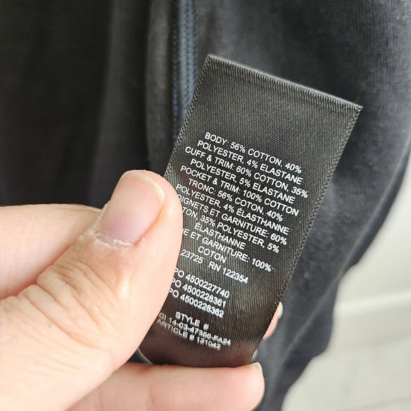 Aritzia Women's Black Zip Up TNA GOLDEN Soft - Picture 4 of 5